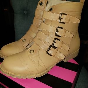 BNIB Michael Antonio Mackenna boot size 10